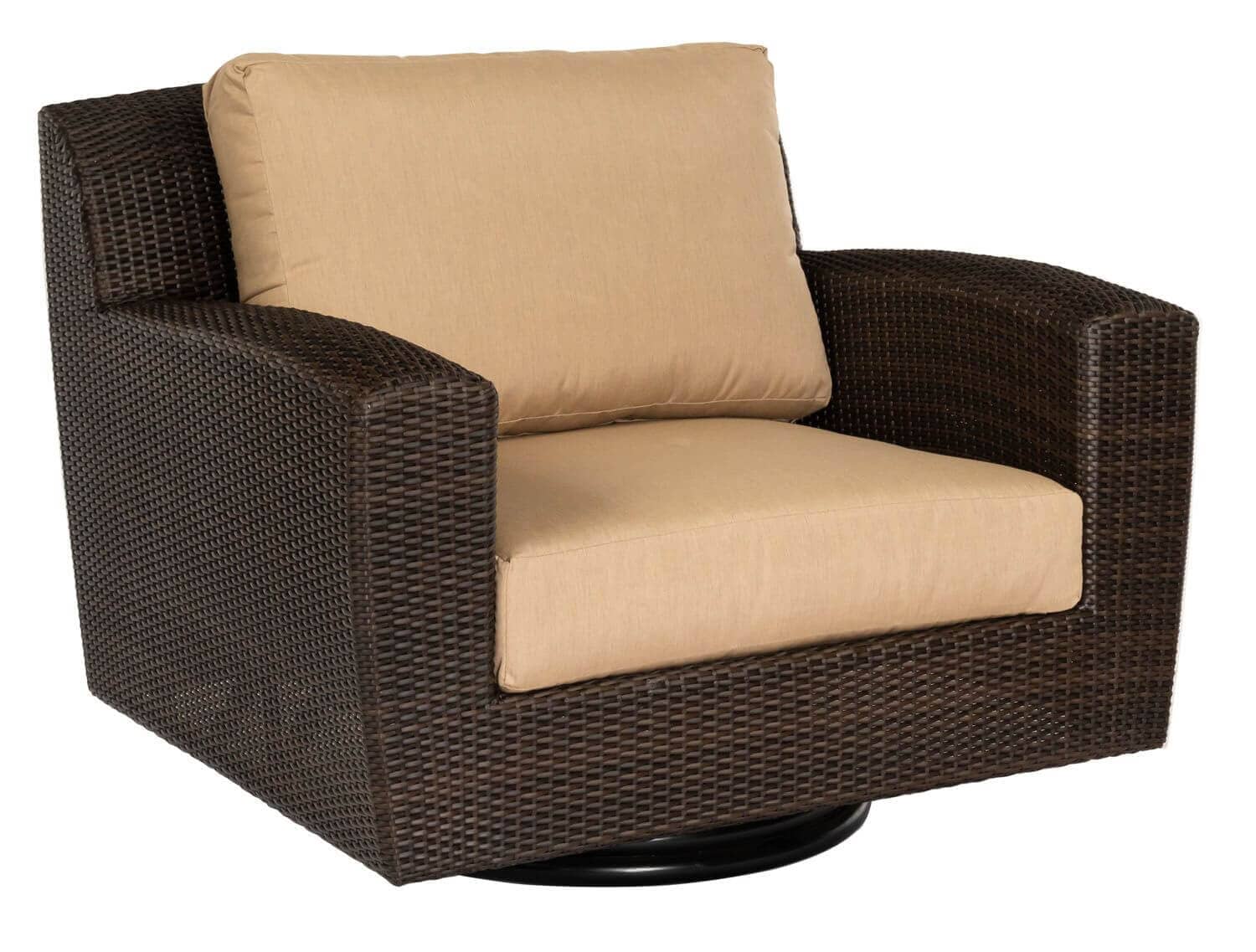 Woodard Saddleback Wicker Swivel Lounge Chair S523015 Seating Woodard