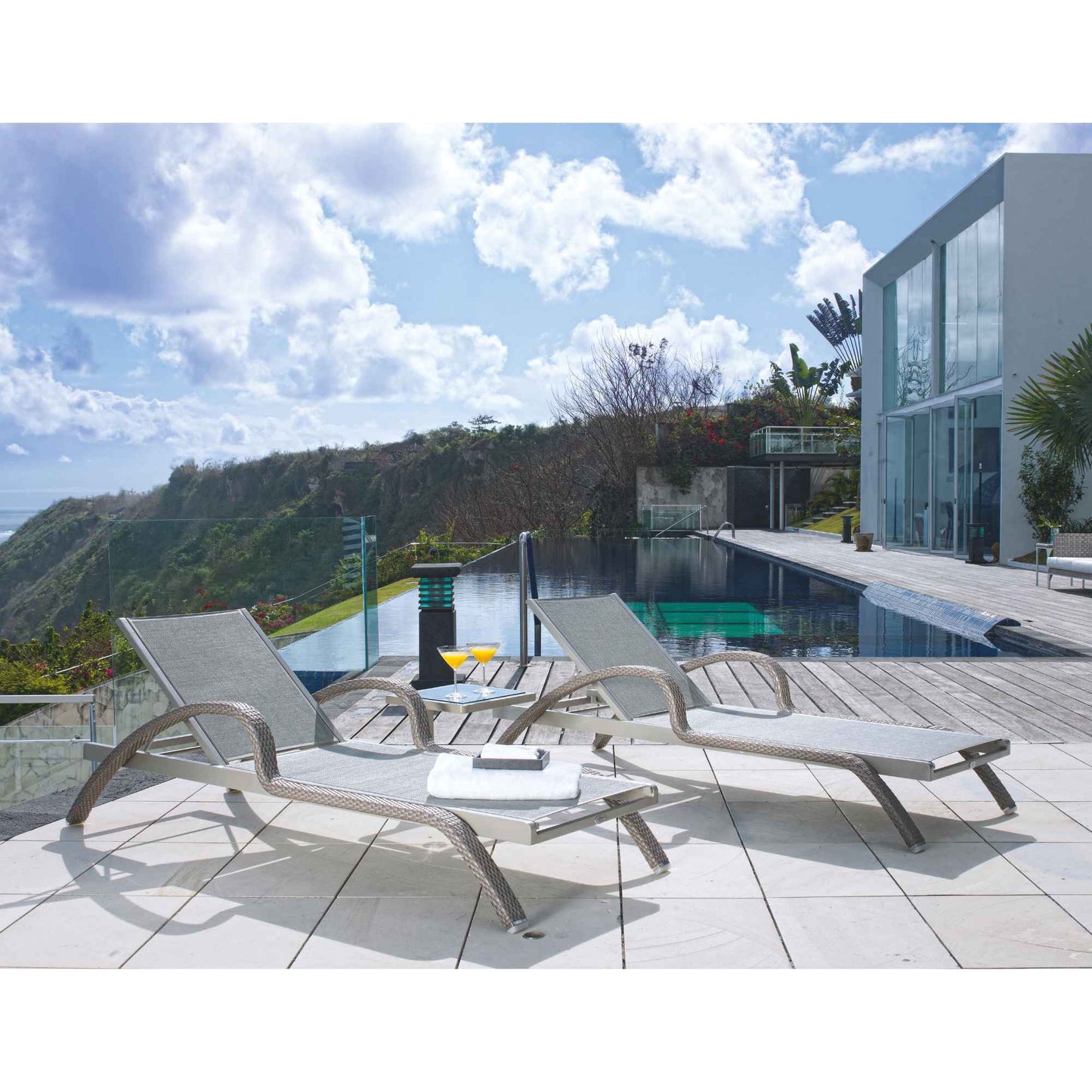 North Set of 2 Chaise Loungers