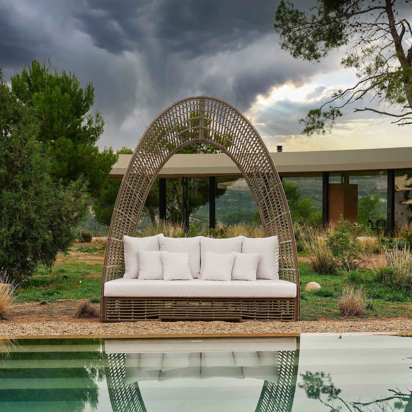 Ruby Daybed with Sunbrella Cushion