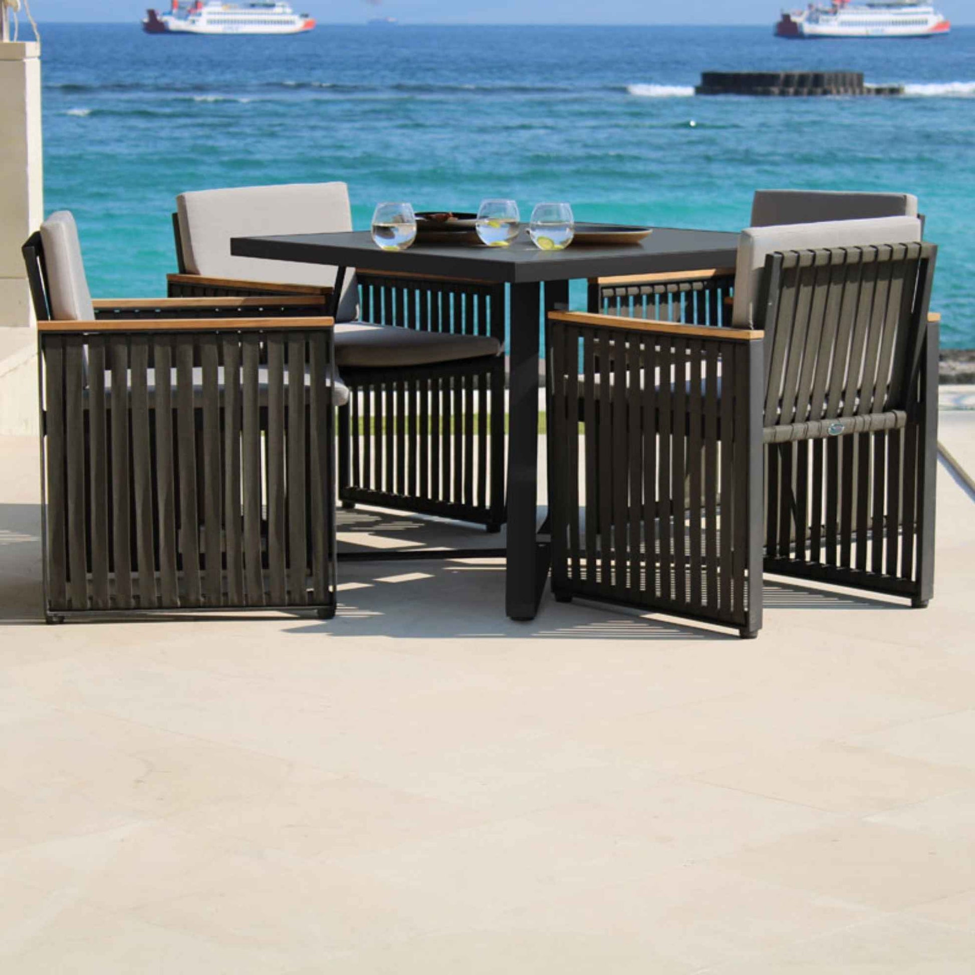 Horizon 5-Piece Dining Set with Sunbrella Cushions