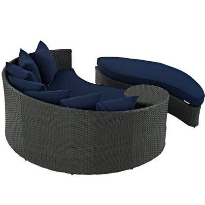 Sojourn Outdoor Patio Sunbrella Daybed in Canvas Navy by Modway (1982)