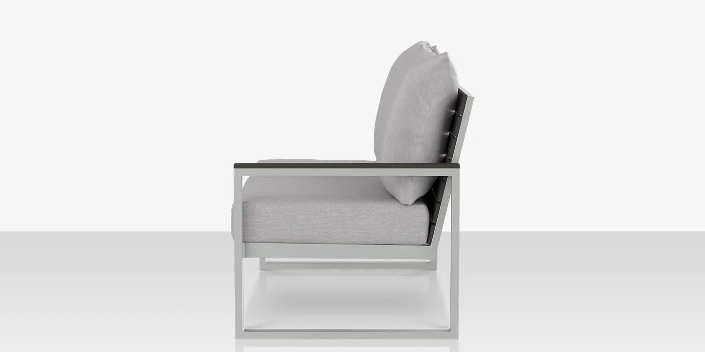 Modera Right Arm Loveseat by DecoScape (3203-122)