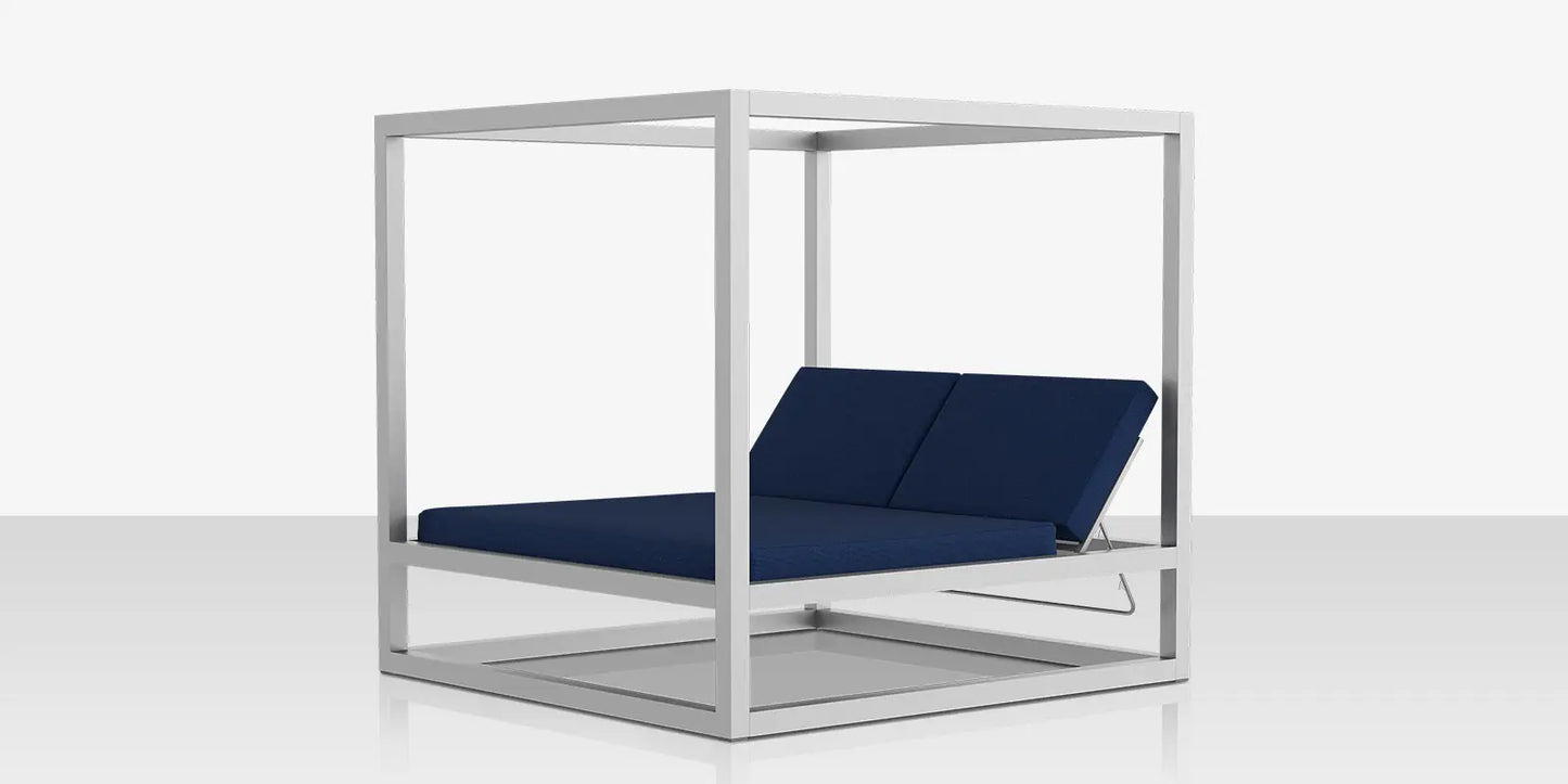 Breeze Daybed by DecoScape (3406-202)