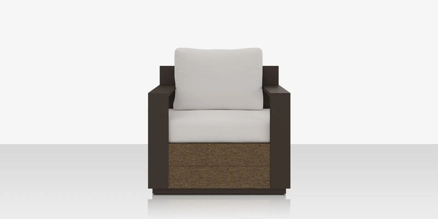 Eclipse Club Chair by DecoScape (7010-101)