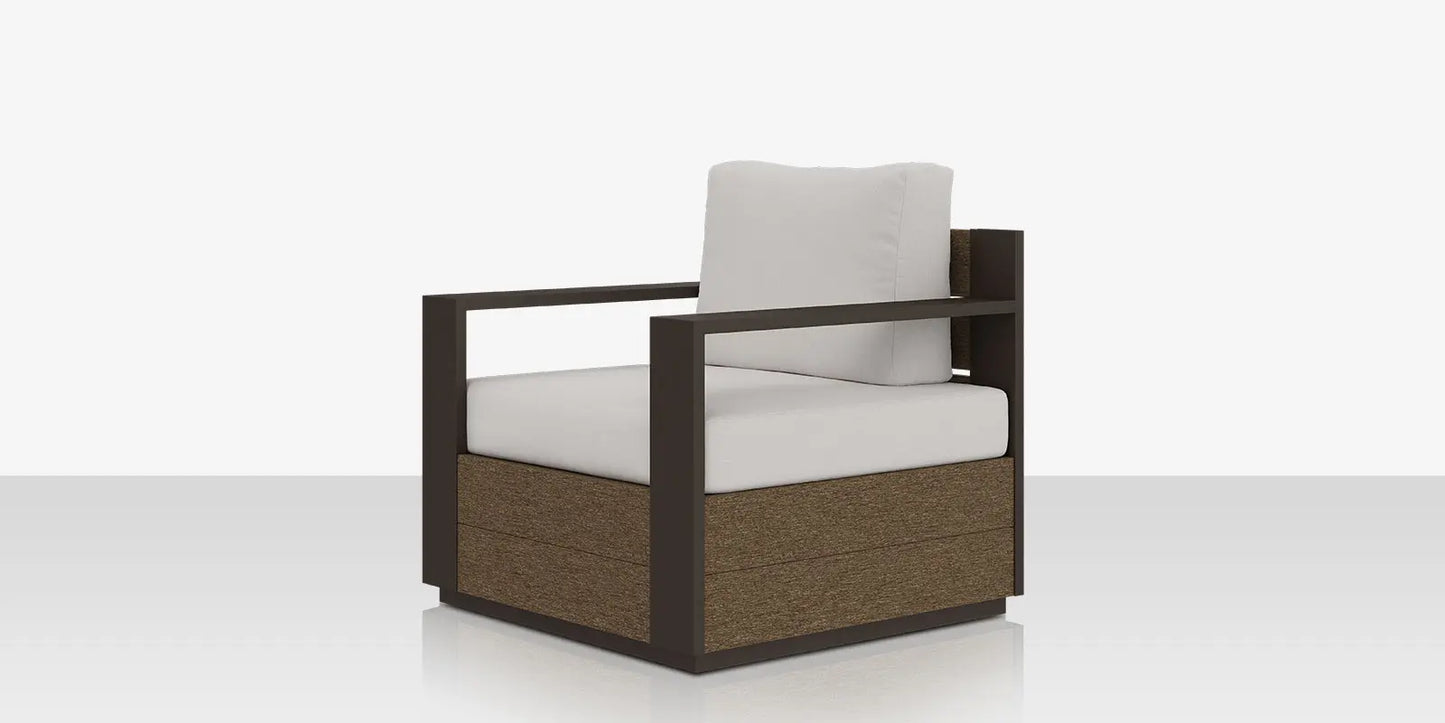 Eclipse Club Chair by DecoScape (7010-101)