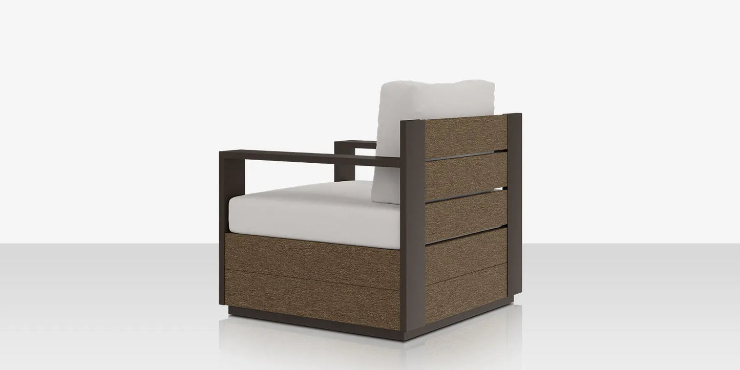 Eclipse Club Chair by DecoScape (7010-101)