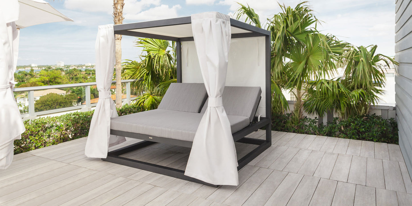 Breeze Daybed in Tex Gray by DecoScape (3406-202)