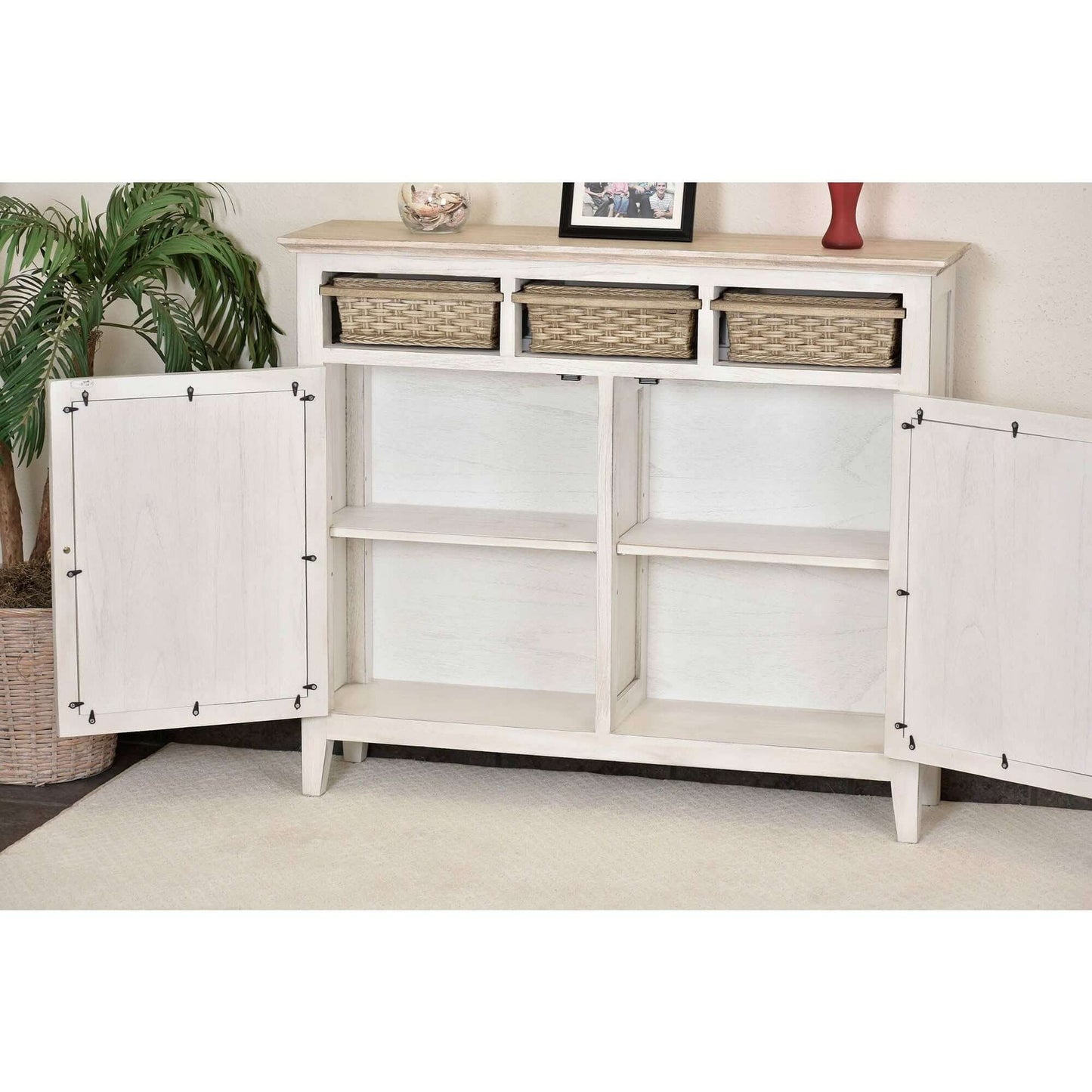 Sea Winds Trading Captiva Island Entry Cabinet with Baskets B86322